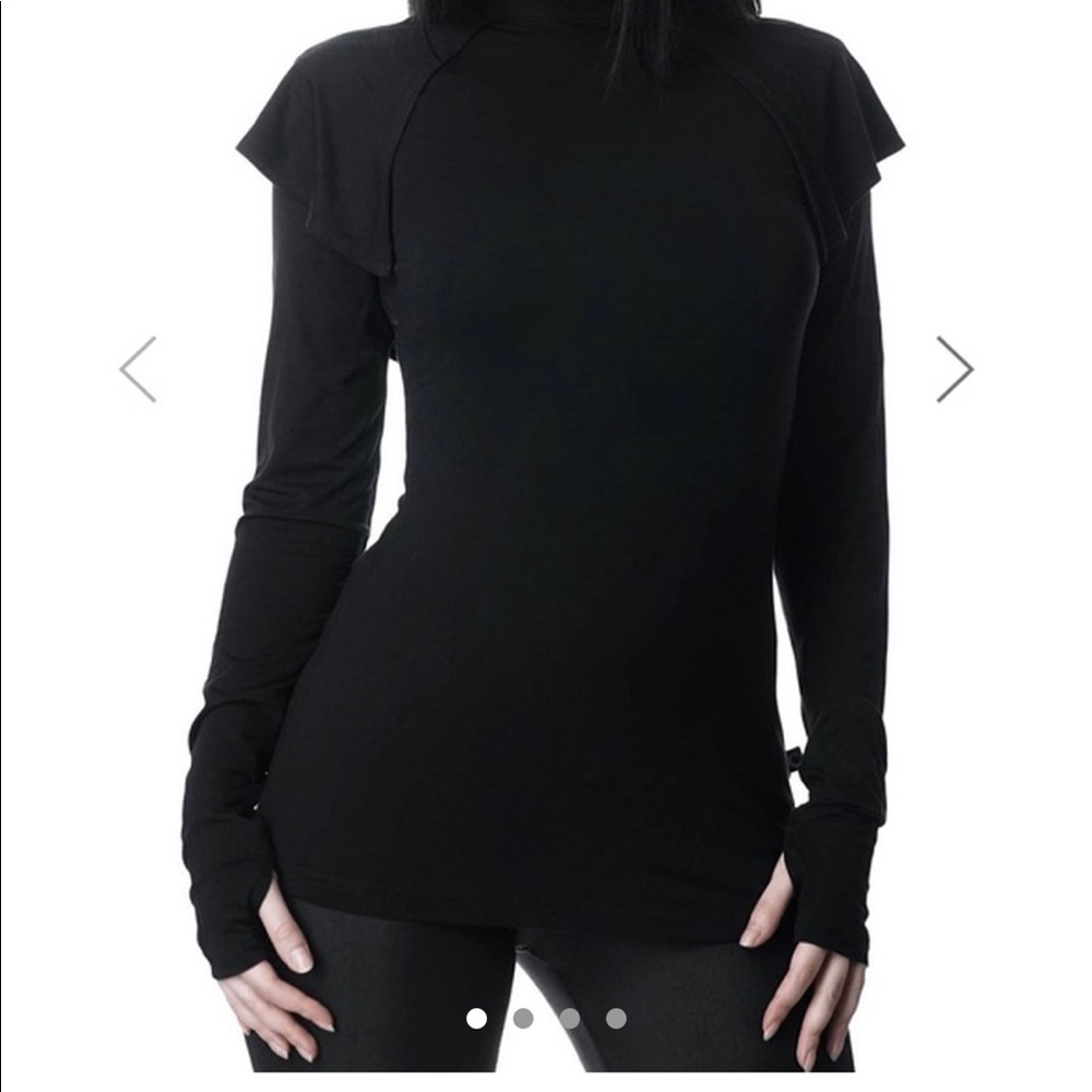 Kill star Eliza Top